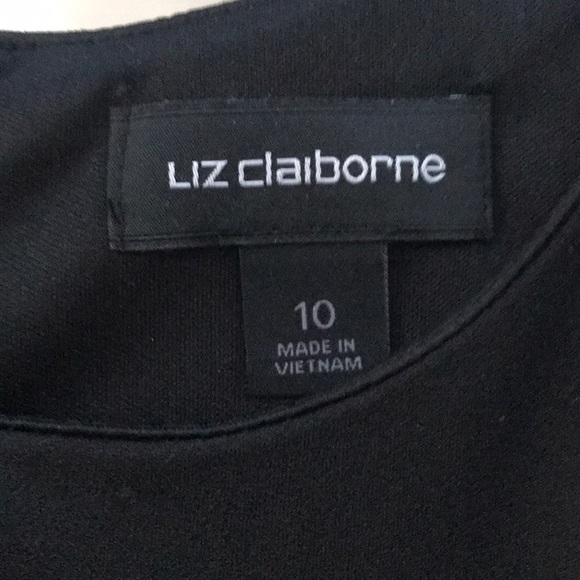 Black dress - Picture 3 of 4